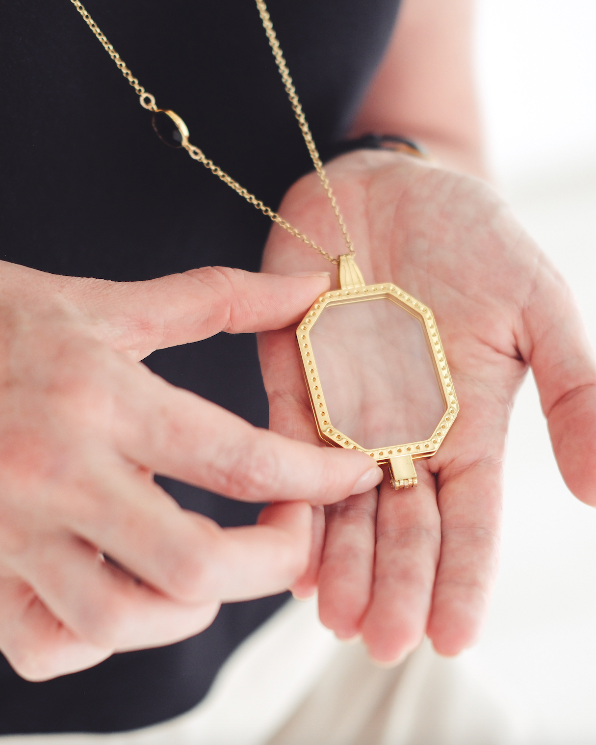 Dianna Gemstone Neckglasses